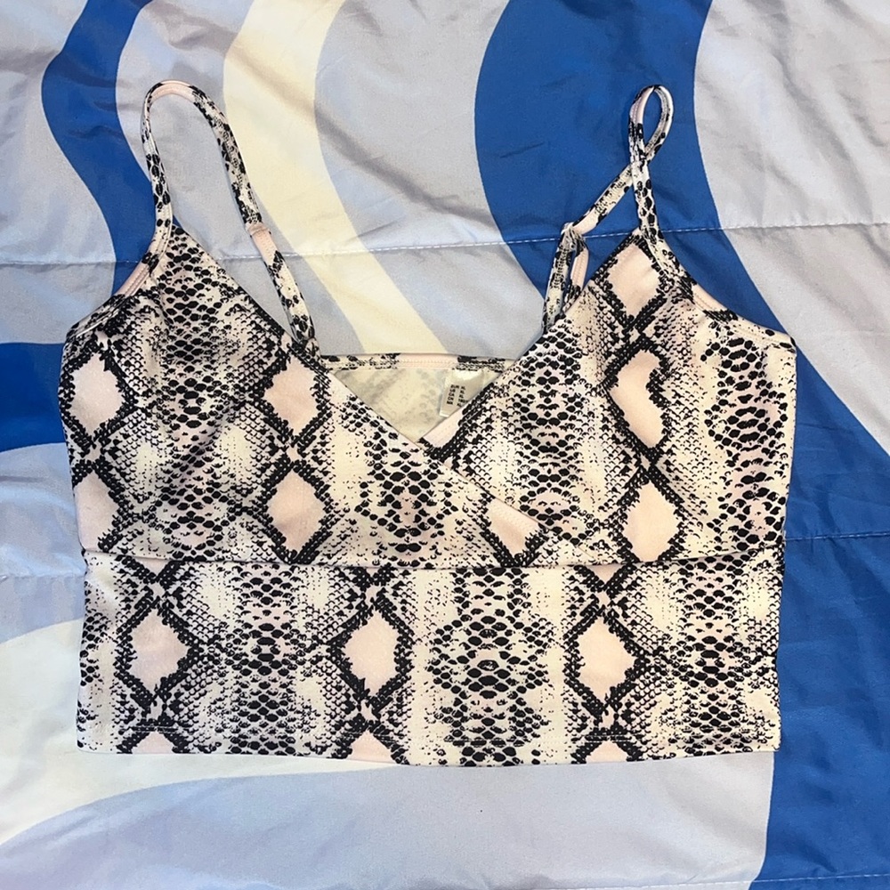 Women’s never worn cropped tank top